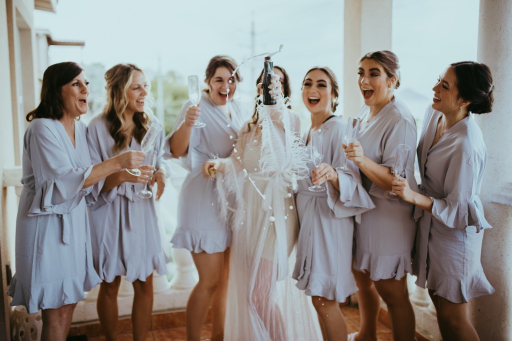 Best Bridesmaid Gifts for Your Beach&nbsp;Wedding